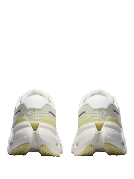 ΓΥΝΑΙΚΕΙΑ SNEAKERS ΤΡΕΞΙΜΑΤΟΣ CLOUDRUNNER 3 3