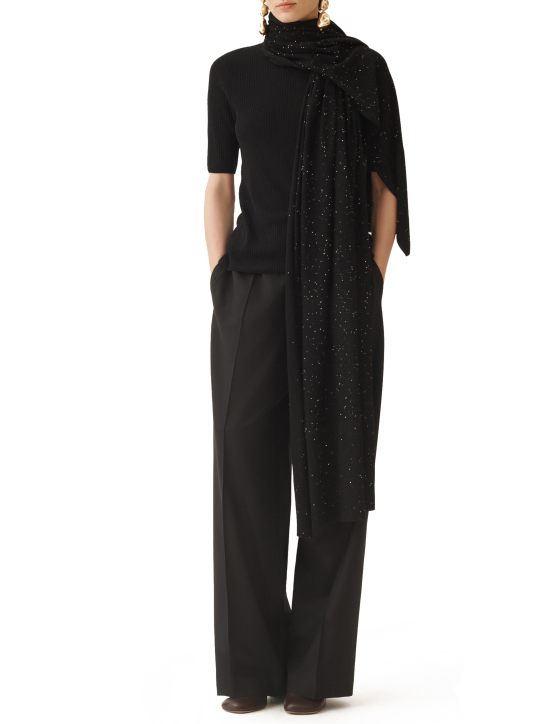 ΓΥΝΑΙΚΕΙΑ ΚΑΣΚΟΛ  1