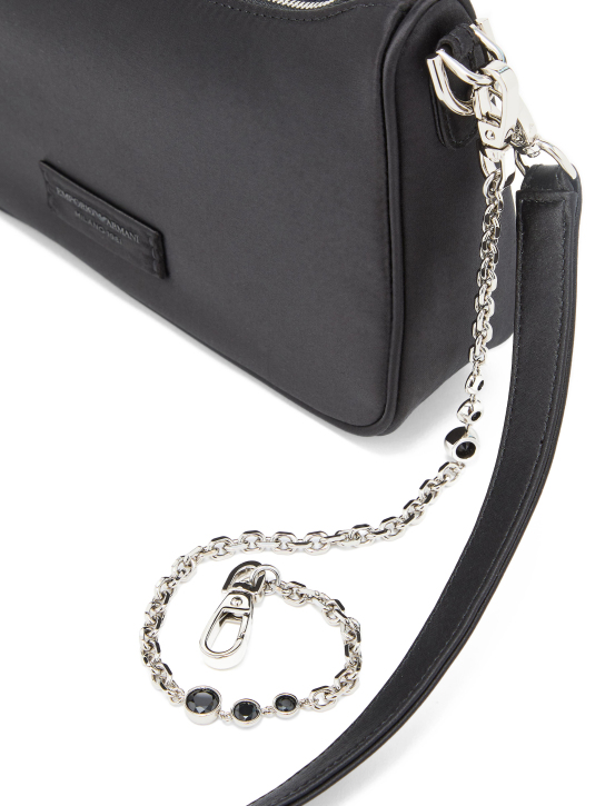 ΓΥΝΑΙΚΕΙΑ ΤΣΑΝΤΑ ΩΜΟΥ 3