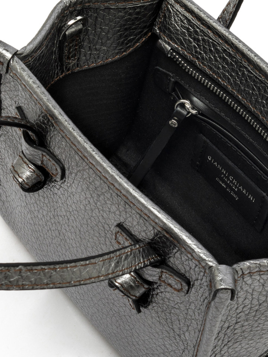 ΓΥΝΑΙΚΕΙΑ ΤΣΑΝΤΑ ΧΕΙΡΟΣ 3