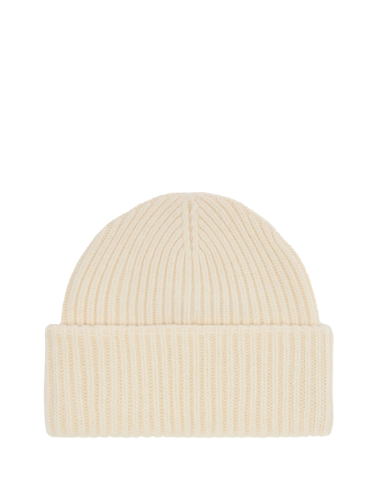 ΓΥΝΑΙΚΕΙΟΣ ΣΚΟΥΦΟΣ 1