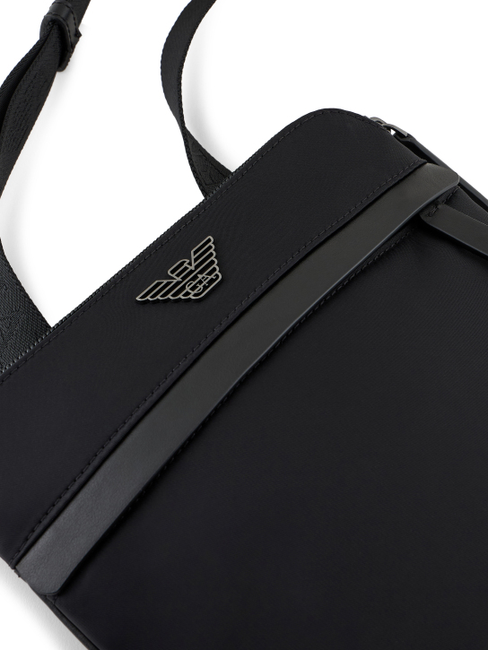 ΑΝΔΡΙΚΗ ΤΣΑΝΤΑ ΧΙΑΣΤΙ 4