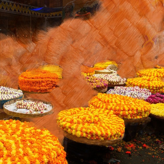 BLACK SAFFRON BODY WASH 1