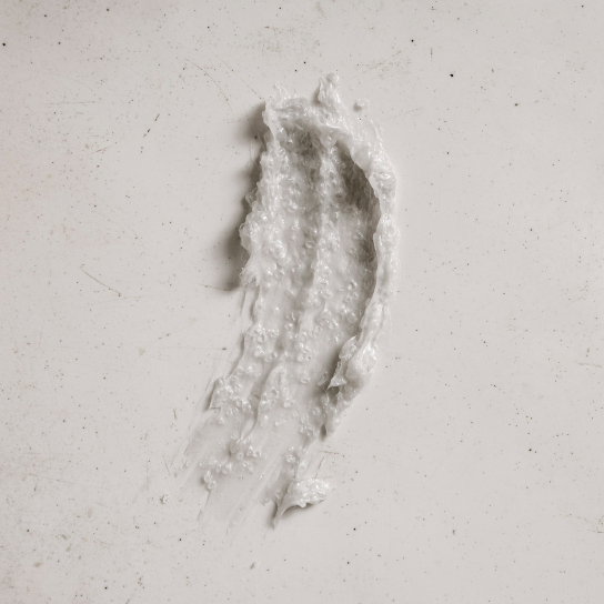 BASIL SCRUB SHAMPOO 1