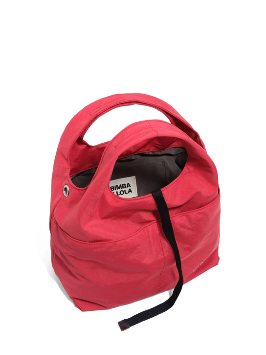 ΓΥΝΑΙΚΕΙΑ ΤΣΑΝΤΑ ΧΕΙΡΟΣ 2