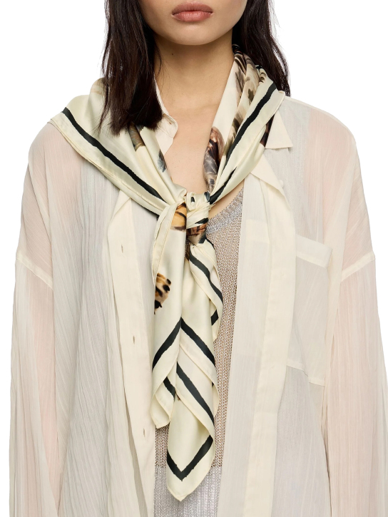 ΓΥΝΑΙΚΕΙΟ ΦΟΥΛΑΡΙ 1