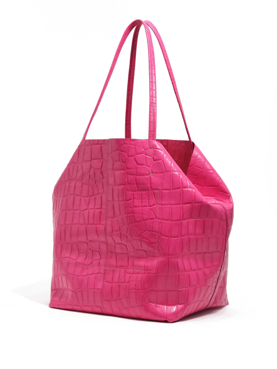 ΓΥΝΑΙΚΕΙΑ ΤΣΑΝΤΑ ΩΜΟΥ 1