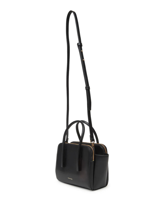 ΓΥΝΑΙΚΕΙΑ ΤΣΑΝΤΑ ΩΜΟΥ 2