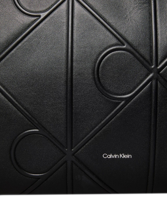 ΓΥΝΑΙΚΕΙΑ ΔΕΡΜΑΤΙΝΗ ΤΣΑΝΤΑ TOTE 3