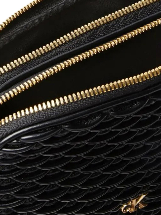 ΓΥΝΑΙΚΕΙΑ ΤΣΑΝΤΑ ΧΙΑΣΤΙ 2