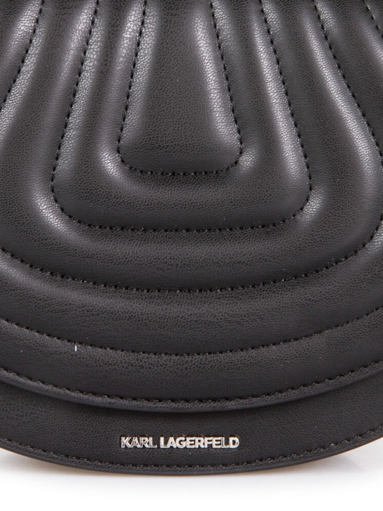 ΓΥΝΑΙΚΕΙΑ ΤΣΑΝΤΑ ΧΙΑΣΤΙ 3