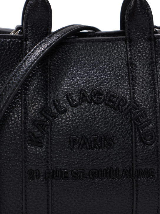 ΓΥΝΑΙΚΕΙΑ ΤΣΑΝΤΑ ΧΕΙΡΟΣ 3