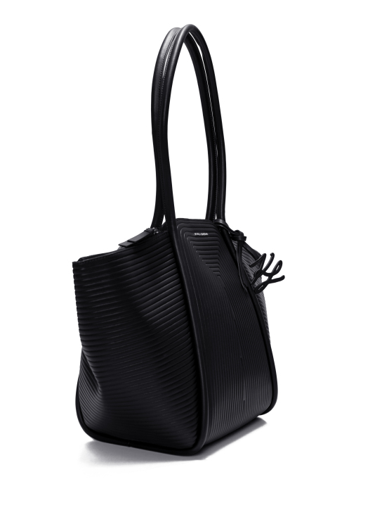 ΓΥΝΑΙΚΕΙΑ ΤΣΑΝΤΑ ΩΜΟΥ  2