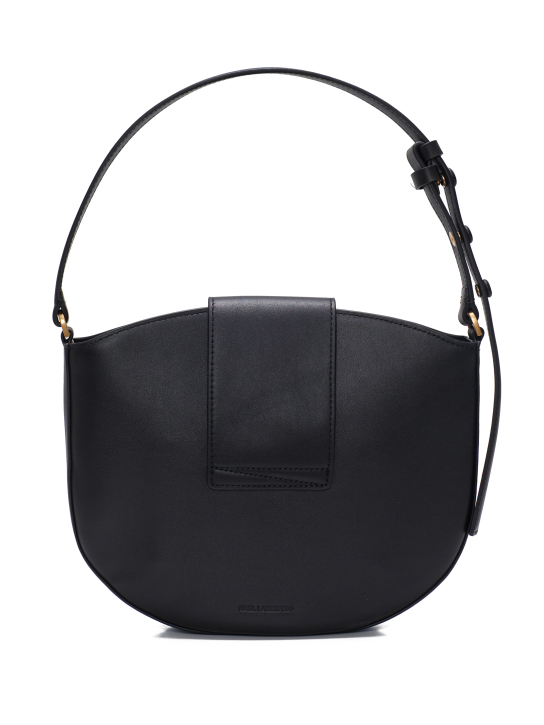 ΓΥΝΑΙΚΕΙΑ ΤΣΑΝΤΑ ΩΜΟΥ  1