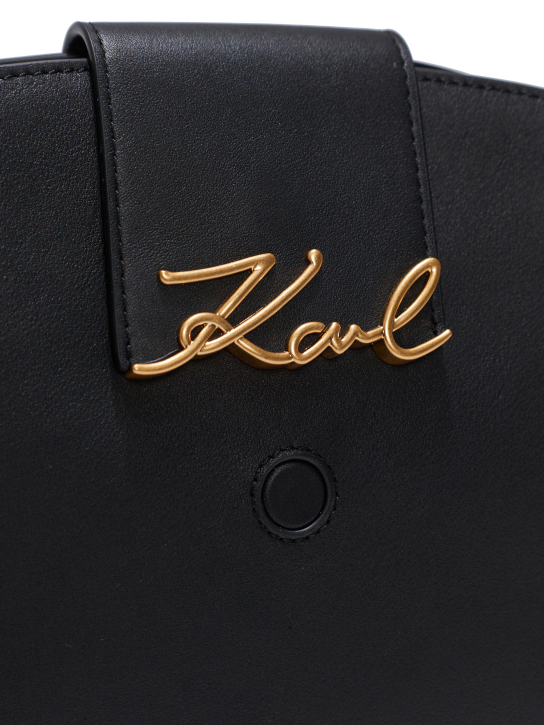 ΓΥΝΑΙΚΕΙΑ ΤΣΑΝΤΑ ΩΜΟΥ  3