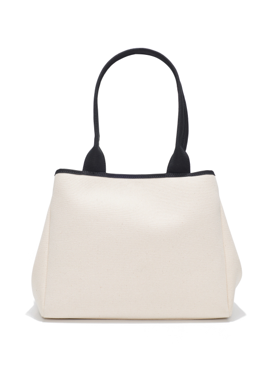 ΓΥΝΑΙΚΕΙΑ ΤΣΑΝΤΑ ΩΜΟΥ  1