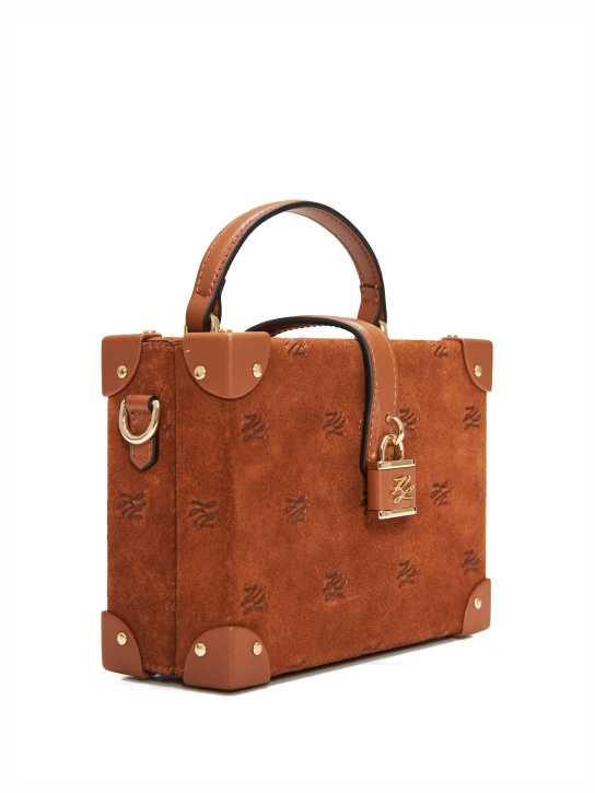 ΓΥΝΑΙΚΕΙΑ ΤΣΑΝΤΑ ΧΕΙΡΟΣ  2