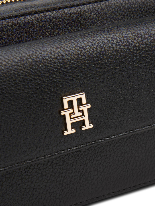 ΓΥΝΑΙΚΕΙΑ ΤΣΑΝΤΑ ΧΙΑΣΤΙ 3