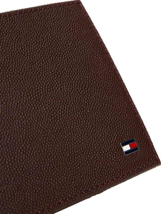 ΑΝΔΡΙΚΟ ΔΕΡΜΑΤΙΝΟ ΠΟΡΤΟΦΟΛΙ 3