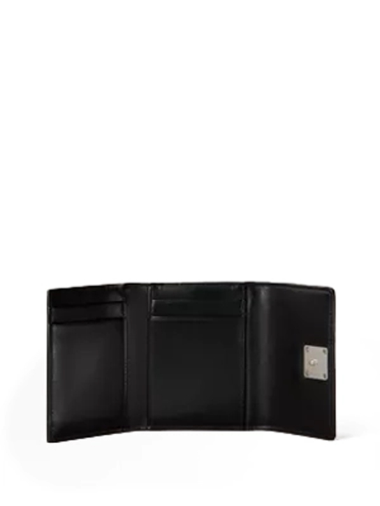 ΓΥΝΑΙΚΕΙΟ ΔΕΡΜΑΤΙΝΟ ΠΟΡΤΟΦΟΛΙ 2