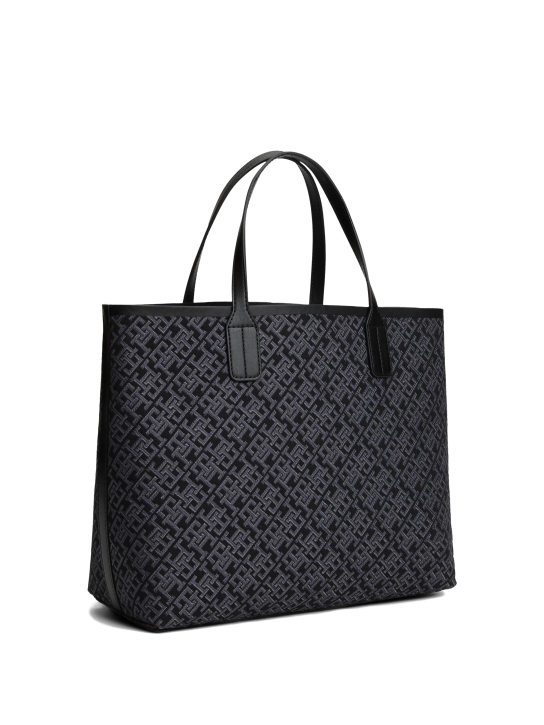 ΓΥΝΑΙΚΕΙΑ ΤΣΑΝΤΑ ΧΕΙΡΟΣ 1