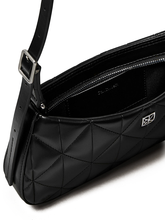 ΓΥΝΑΙΚΕΙΑ ΤΣΑΝΤΑ ΩΜΟΥ 2