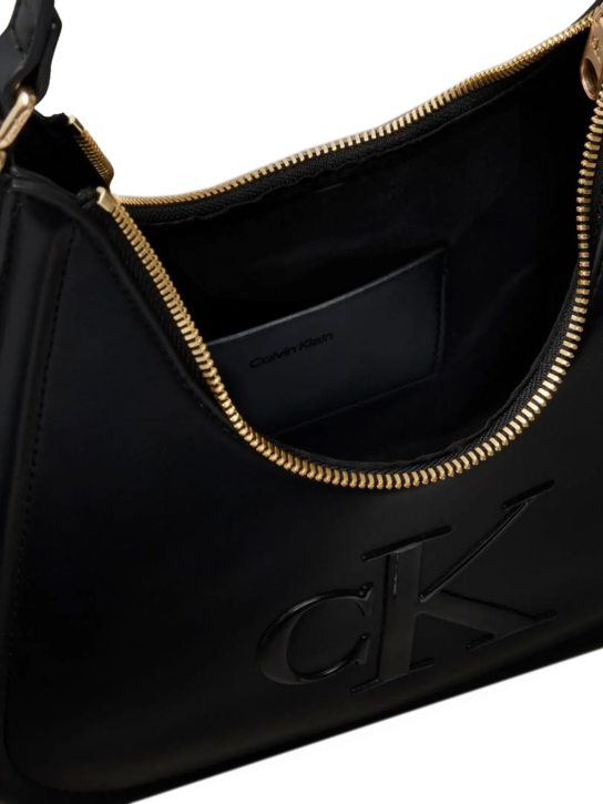 ΓΥΝΑΙΚΕΙΑ ΤΣΑΝΤΑ ΧΕΙΡΟΣ 2