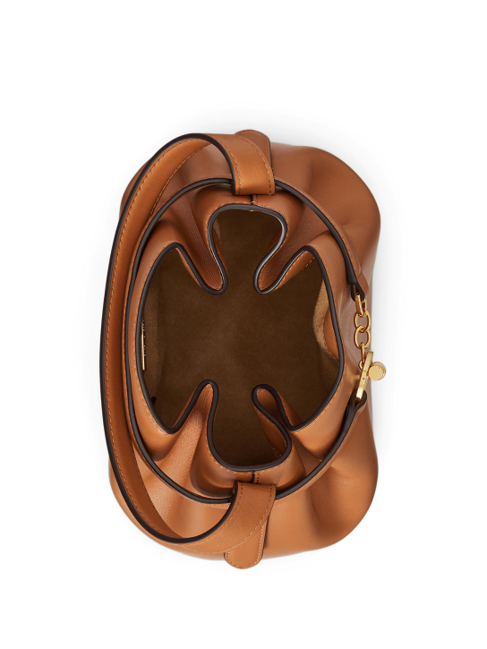 ΓΥΝΑΙΚΕΙΑ ΔΕΡΜΑΤΙΝΗ ΤΣΑΝΤΑ BUCKET  3