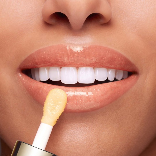 LIP COMFORT OIL 3