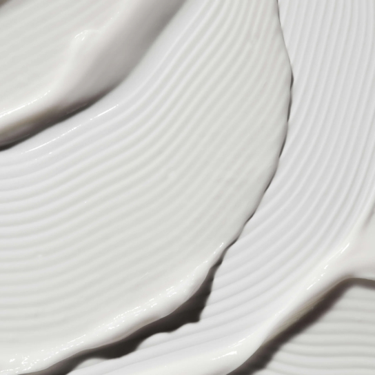 ILLUMINATING MOISTURISER 1