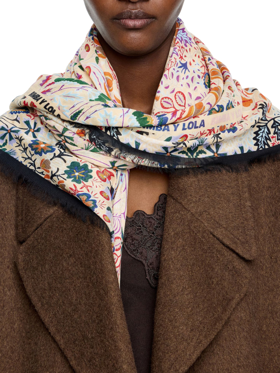 ΓΥΝΑΙΚΕΙΟ ΦΟΥΛΑΡΙ 1