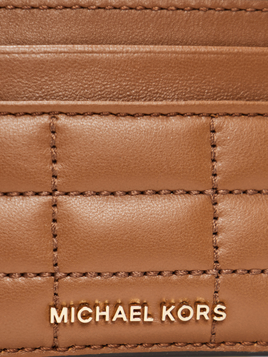 ΓΥΝΑΙΚΕΙΑ ΚΑΡΤΟΘΗΚΗ JET SET 3