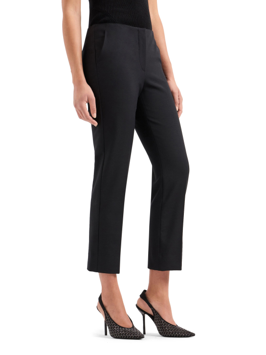 ΓΥΝΑΙΚΕΙΟ ΠΑΝΤΕΛΟΝΙ 1