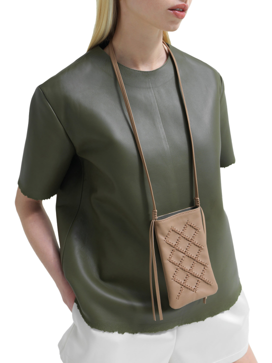 ΓΥΝΑΙΚΕΙΑ ΔΕΡΜΑΤΙΝΗ ΤΣΑΝΤΑ ΧΙΑΣΤΙ CROSS POCKET  4