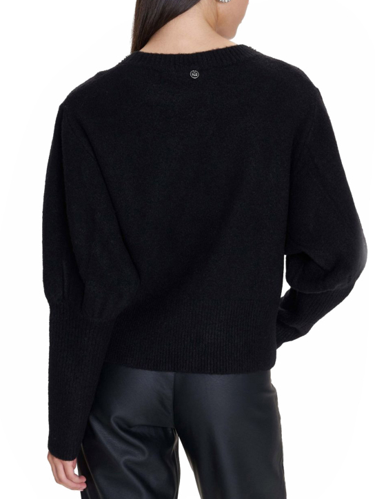 ΓΥΝΑΙΚΕΙΟ ΠΟΥΛΟΒΕΡ  2