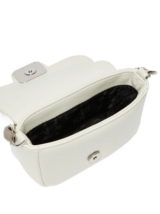 ΓΥΝΑΚΕΙΑ ΤΣΑΝΤΑ ΧΕΙΡΟΣ 7