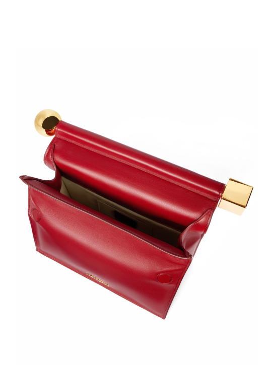 ΓΥΝΑΙΚΕΙΑ ΤΣΑΝΤΑ ΧΕΙΡΟΣ THE ROND CARRE 2