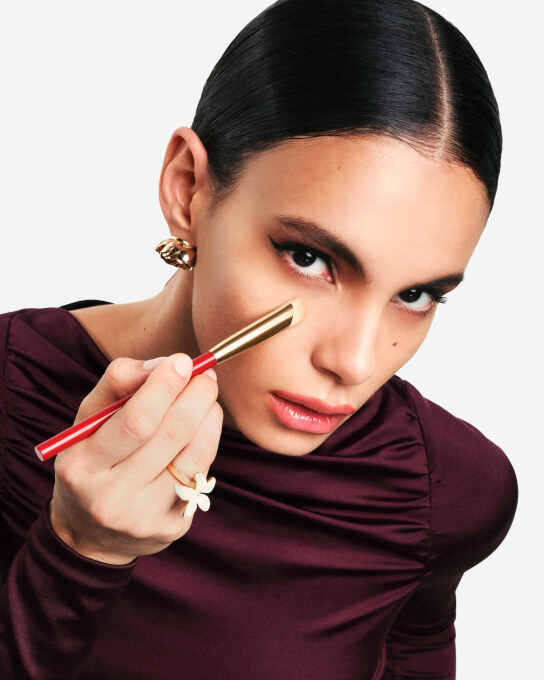 NUDE COUTURE BRIGHTENER BRUSH 2