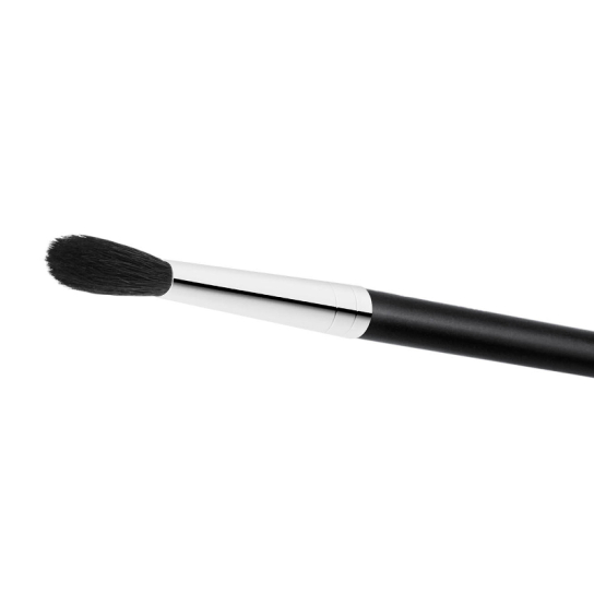 224S TAPERED BLENDING BRUSH 1