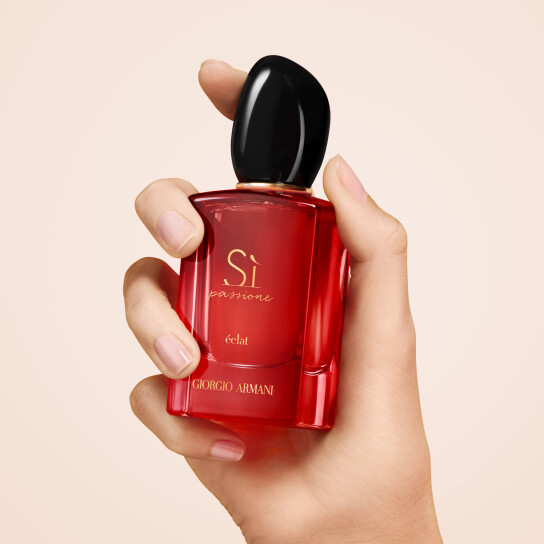 SÌ PASSIONE ÉCLAT DE PARFUM 6