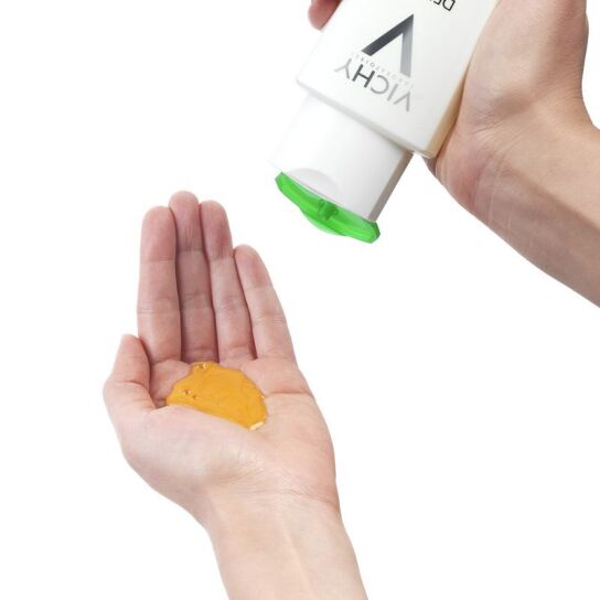 DERCOS ΑΝΤΙΠΙΤΥΡΙΔΙΚΟ ΣΑΜΠΟΥΑΝ ΓΙΑ ΚΑΝΟΝΙΚΑ -ΛΙΠΑΡΑ ΜΑΛΛΙΑ 4