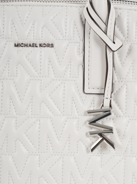 ΓΥΝΑΙΚΕΙΑ ΤΣΑΝΤΑ ΧΕΙΡΟΣ  3