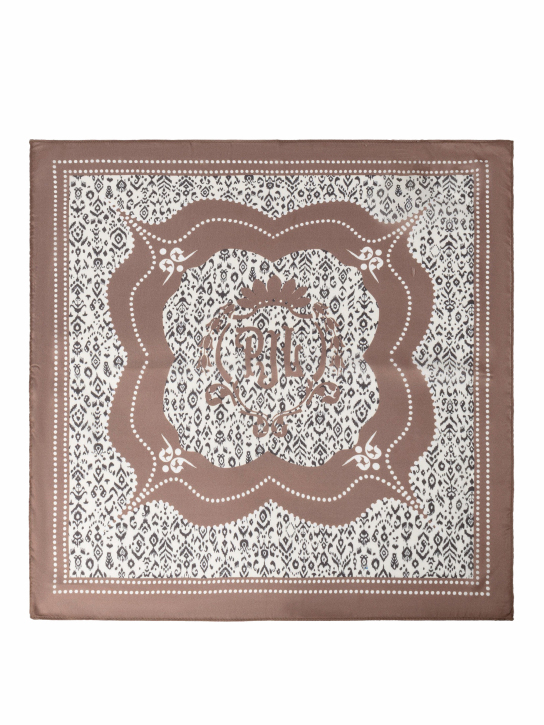 ΓΥΝΑΙΚΕΙΟ ΦΟΥΛΑΡΙ 0