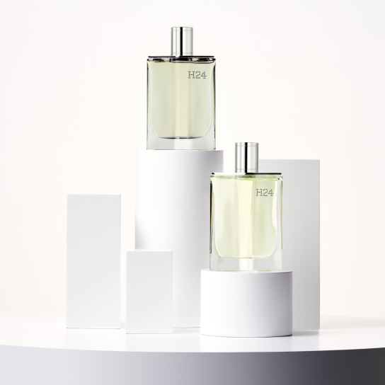 H24 REFRESHING DEODORANT SPRAY 7
