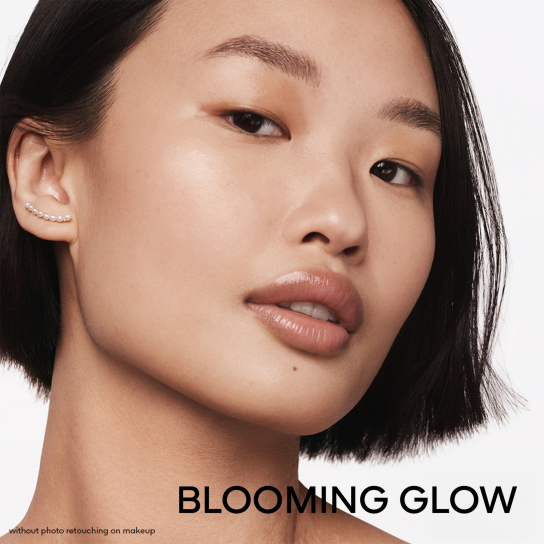 MÉTÉORITES BLOOMING GLOW LIGHT-REVEALING PEARLS OF POWDER - LIMITED EDITION 2