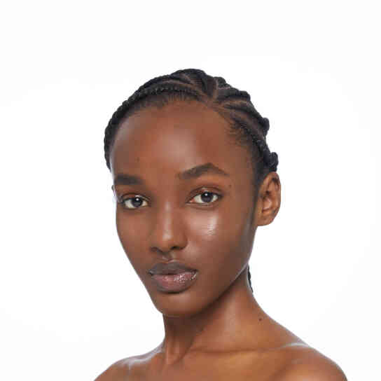 ECLAT DE BEAUTÉ EFFET LUMIÈRE 11