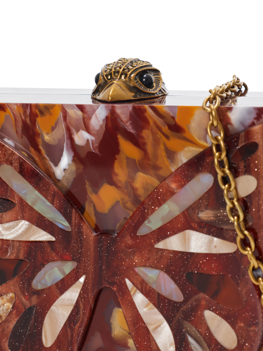 ΓΥΝΑΙΚΕΙΑ ΤΣΑΝΤΑ ΧΕΙΡΟΣ  3