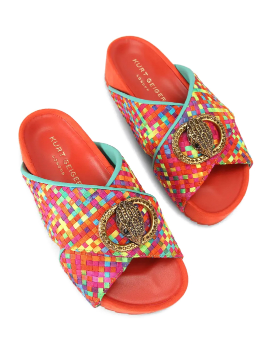 ΓΥΝΑΙΚΕΙΑ ΣΑΝΔΑΛΙΑ  1