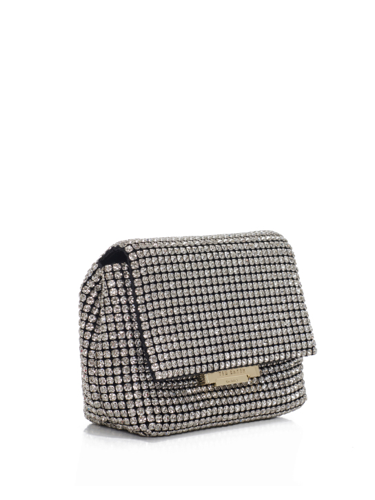 ΓΥΝΑΙΚΕΙΑ ΤΣΑΝΤΑ ΧΙΑΣΤΙ  2