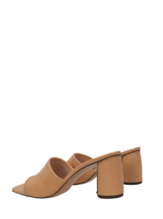 ΓΥΝΑΙΚΕΙΑ MULES 2